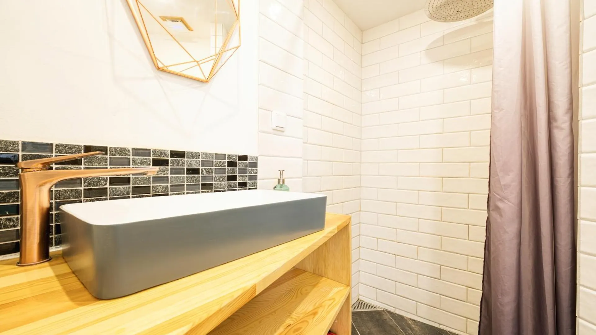 Cozy Designer Apartment In Friedrichshain Berlín
